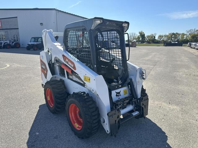 Image of Bobcat S590 equipment image 1