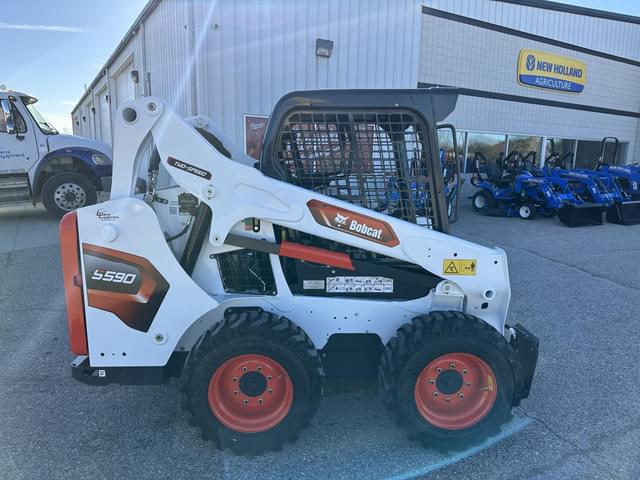 Image of Bobcat S590 equipment image 1