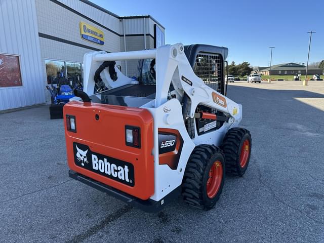 Image of Bobcat S590 equipment image 2