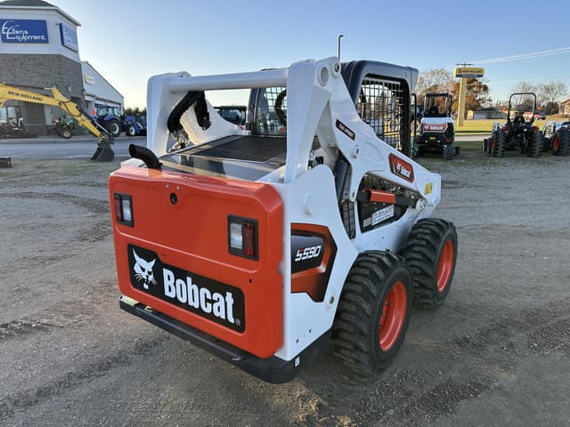 Image of Bobcat S590 equipment image 2