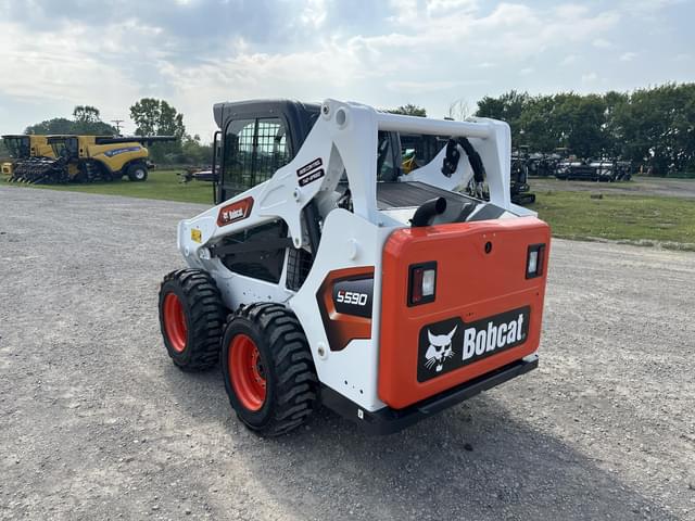 Image of Bobcat S590 equipment image 2