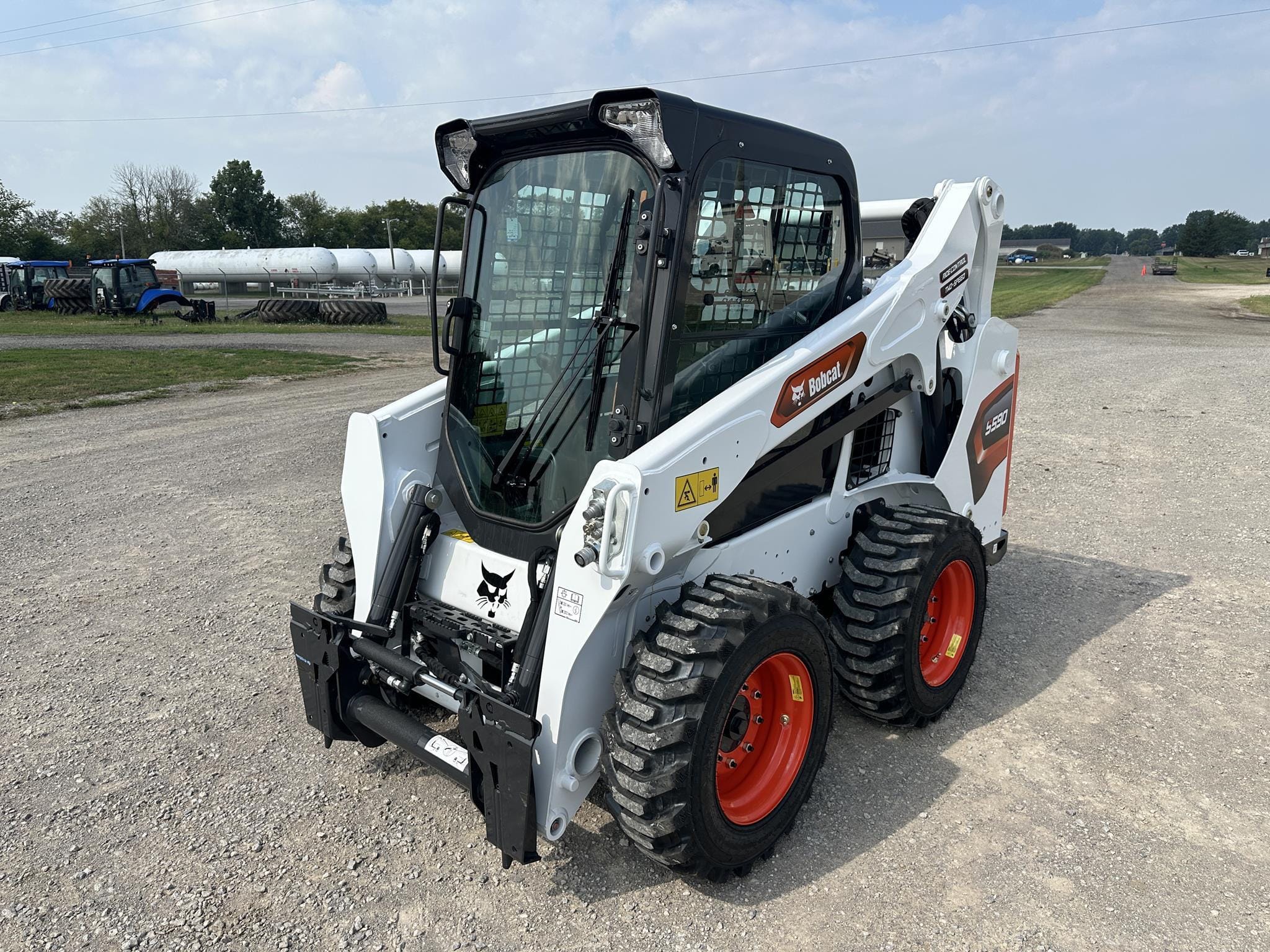 2025 Bobcat S590 Equipment Image0