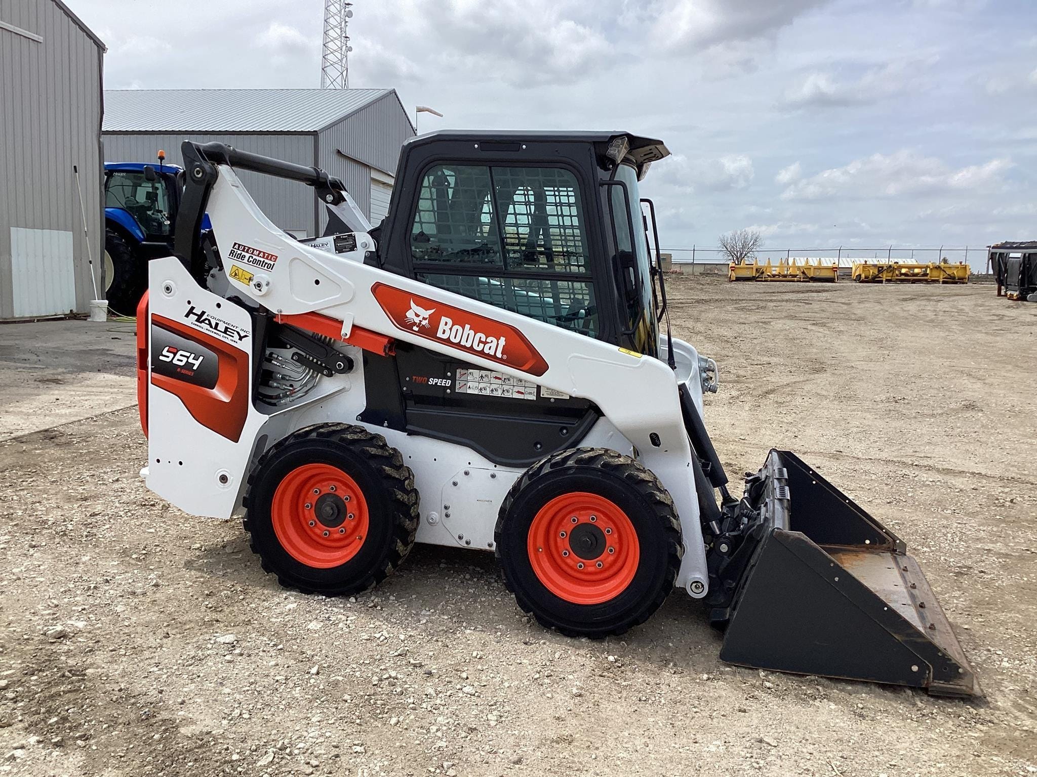 2025 Bobcat S64 Equipment Image0