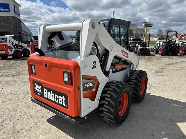 Image of Bobcat S650 equipment image 4