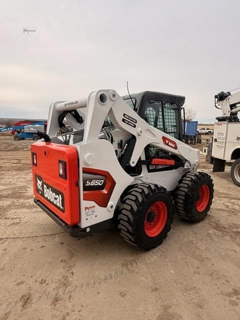 Image of Bobcat S650 equipment image 2