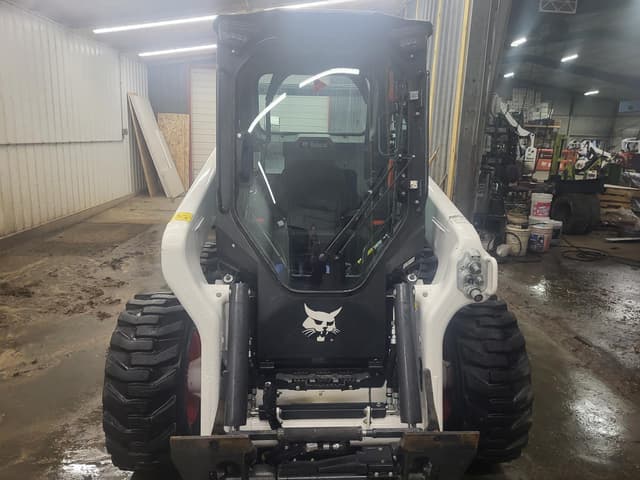 Image of Bobcat S76 equipment image 3