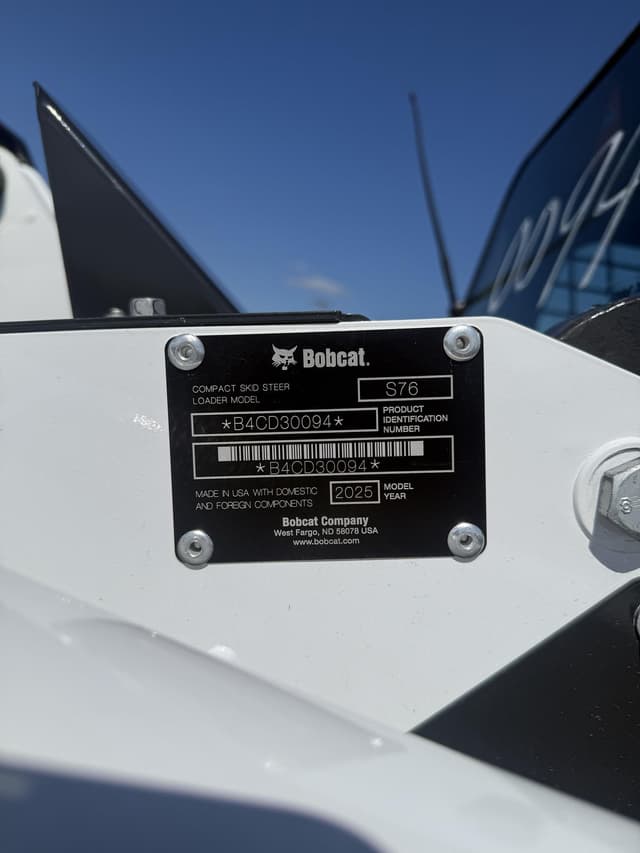 Image of Bobcat S76 equipment image 4