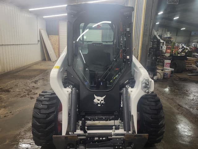 Image of Bobcat S76 equipment image 2