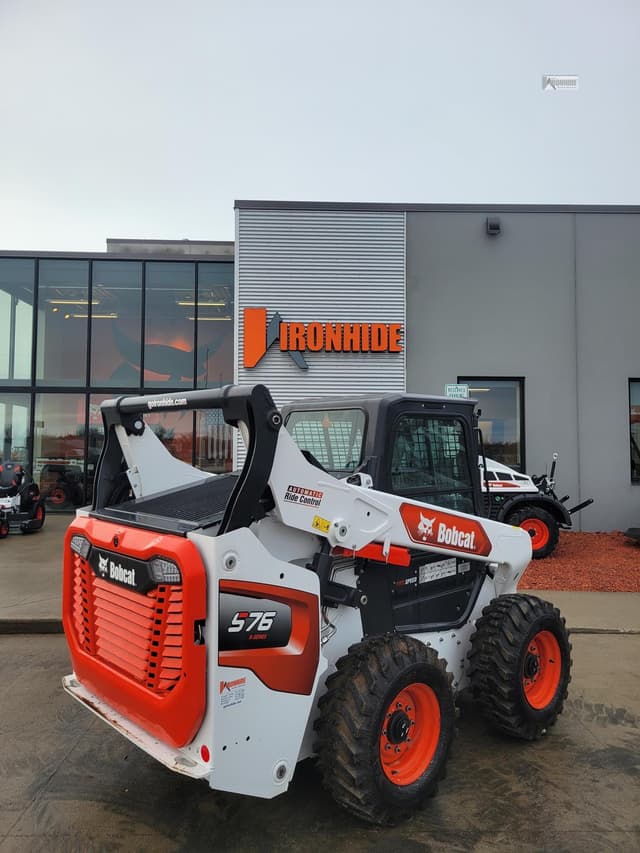 Image of Bobcat S76 equipment image 3