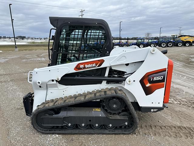 Image of Bobcat T550 equipment image 1