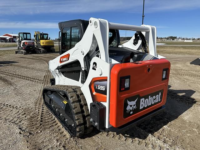 Image of Bobcat T595 equipment image 2