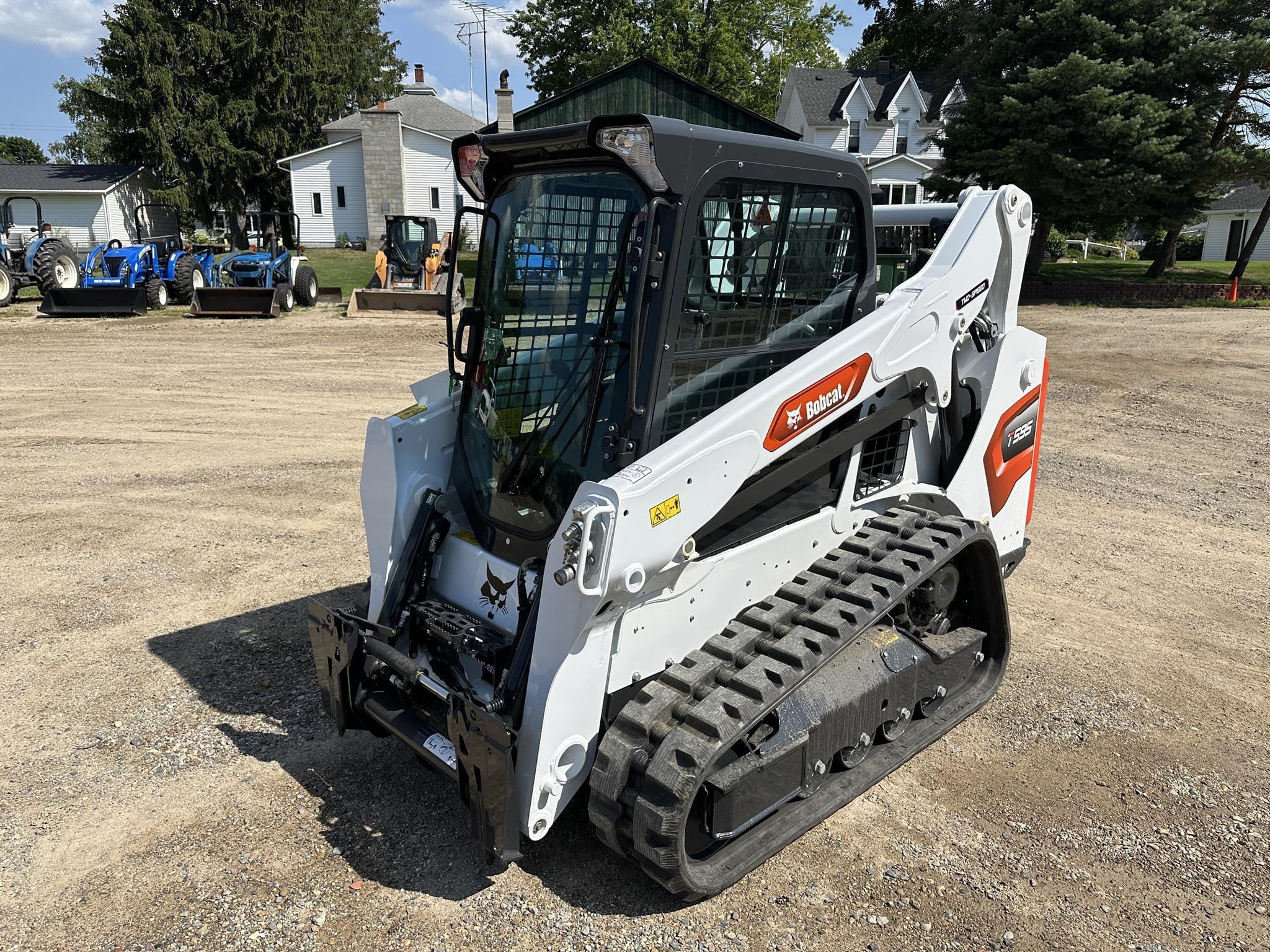 2025 Bobcat T595 Equipment Image0