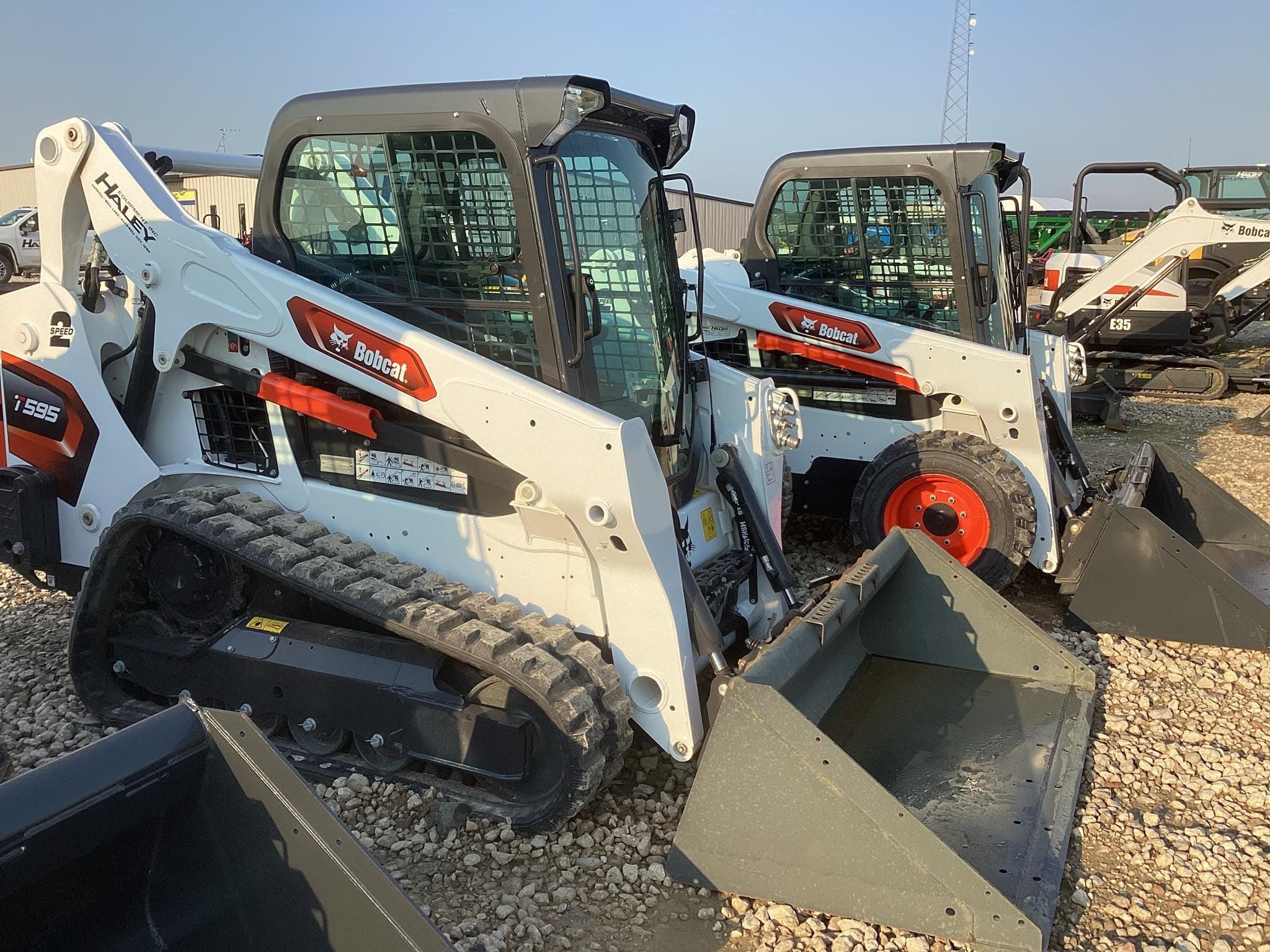 2025 Bobcat T595 Equipment Image0