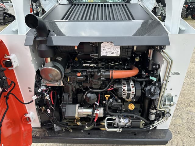 Image of Bobcat T595 equipment image 4