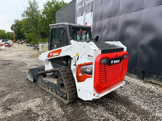 Image of Bobcat T62 equipment image 1
