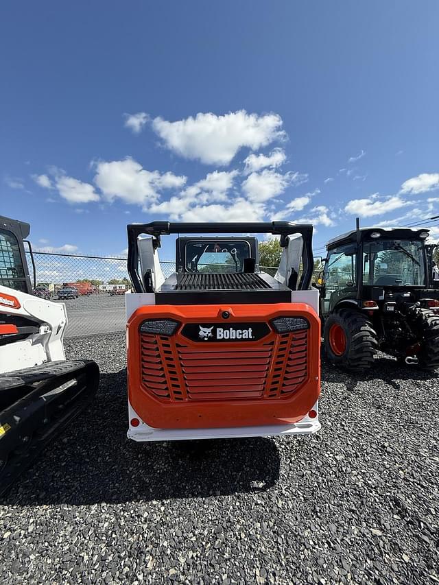 Image of Bobcat T64 equipment image 1