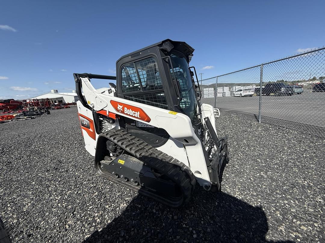 Image of Bobcat T64 Primary image