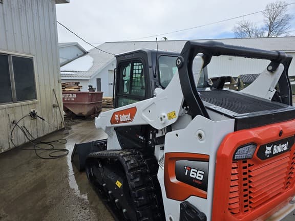 Image of Bobcat T66 equipment image 4