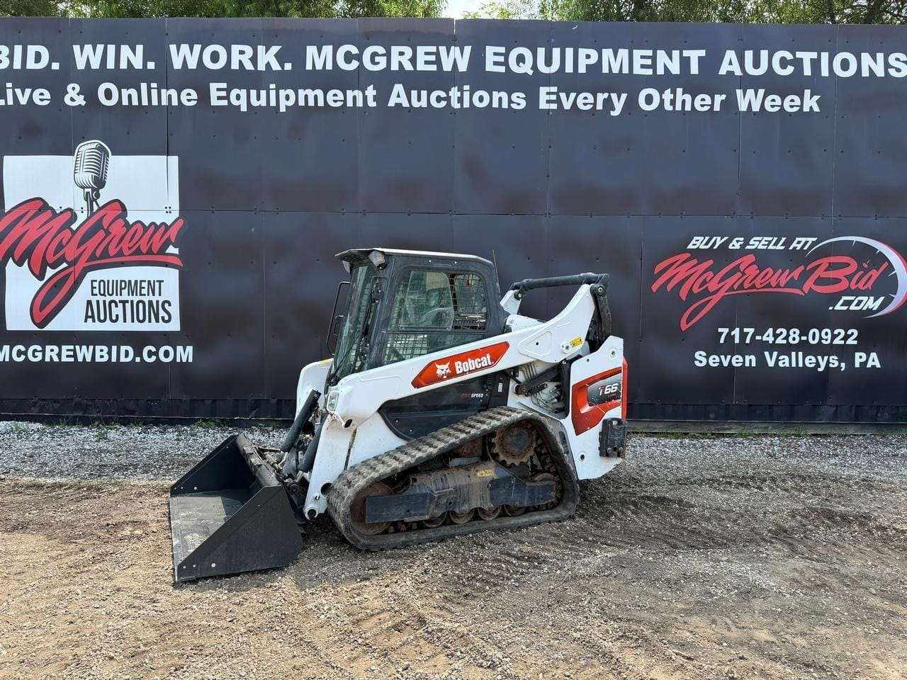 2025 Bobcat T66 Equipment Image0