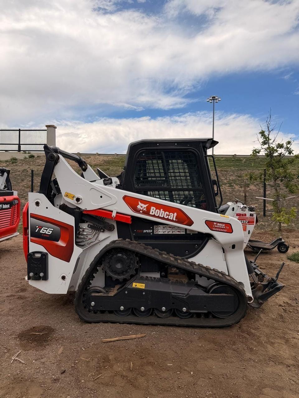 2025 Bobcat T66 Equipment Image0