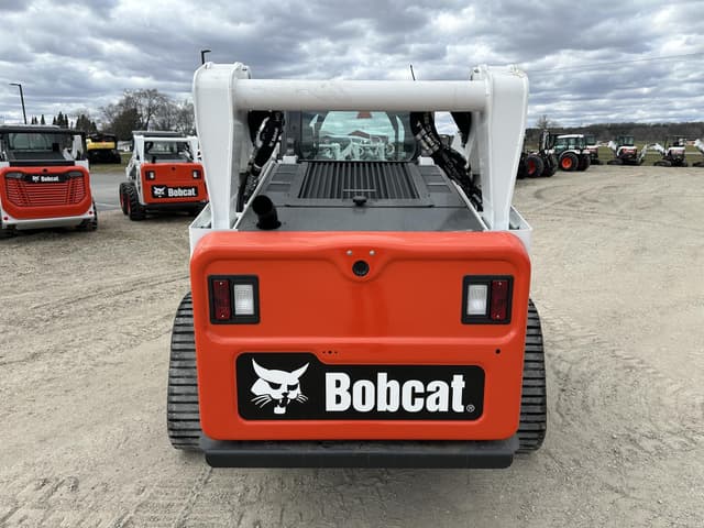 Image of Bobcat T740 equipment image 3