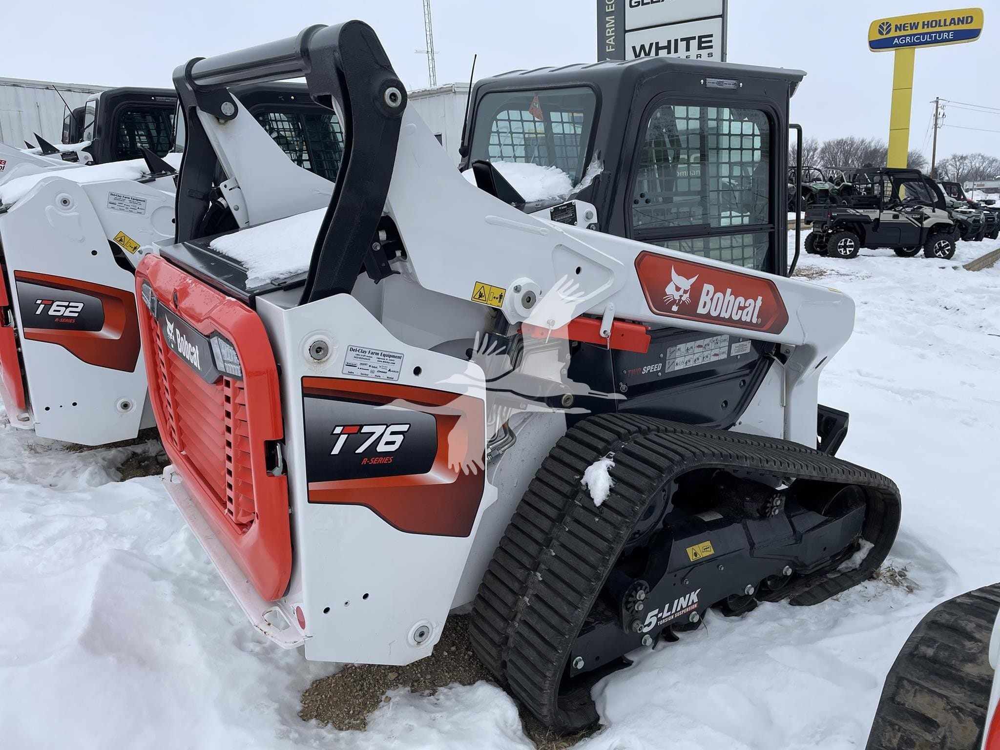 2025 Bobcat T76 Equipment Image0