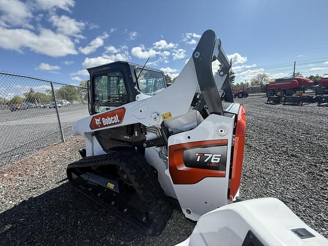 Image of Bobcat T76 equipment image 2