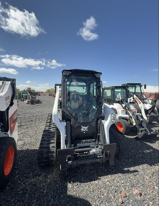 Image of Bobcat T76 equipment image 3