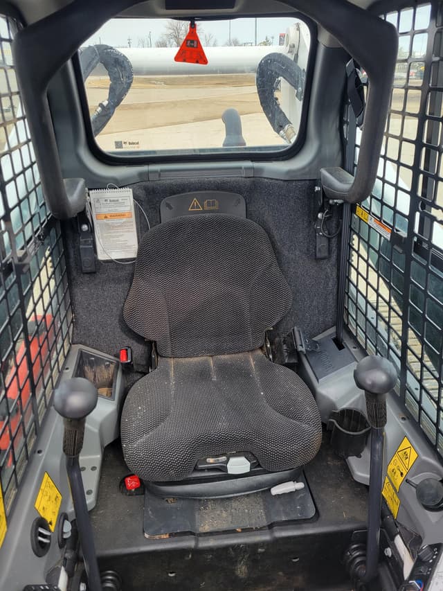 Image of Bobcat T770 equipment image 4