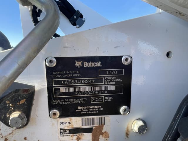 Image of Bobcat T770 equipment image 4