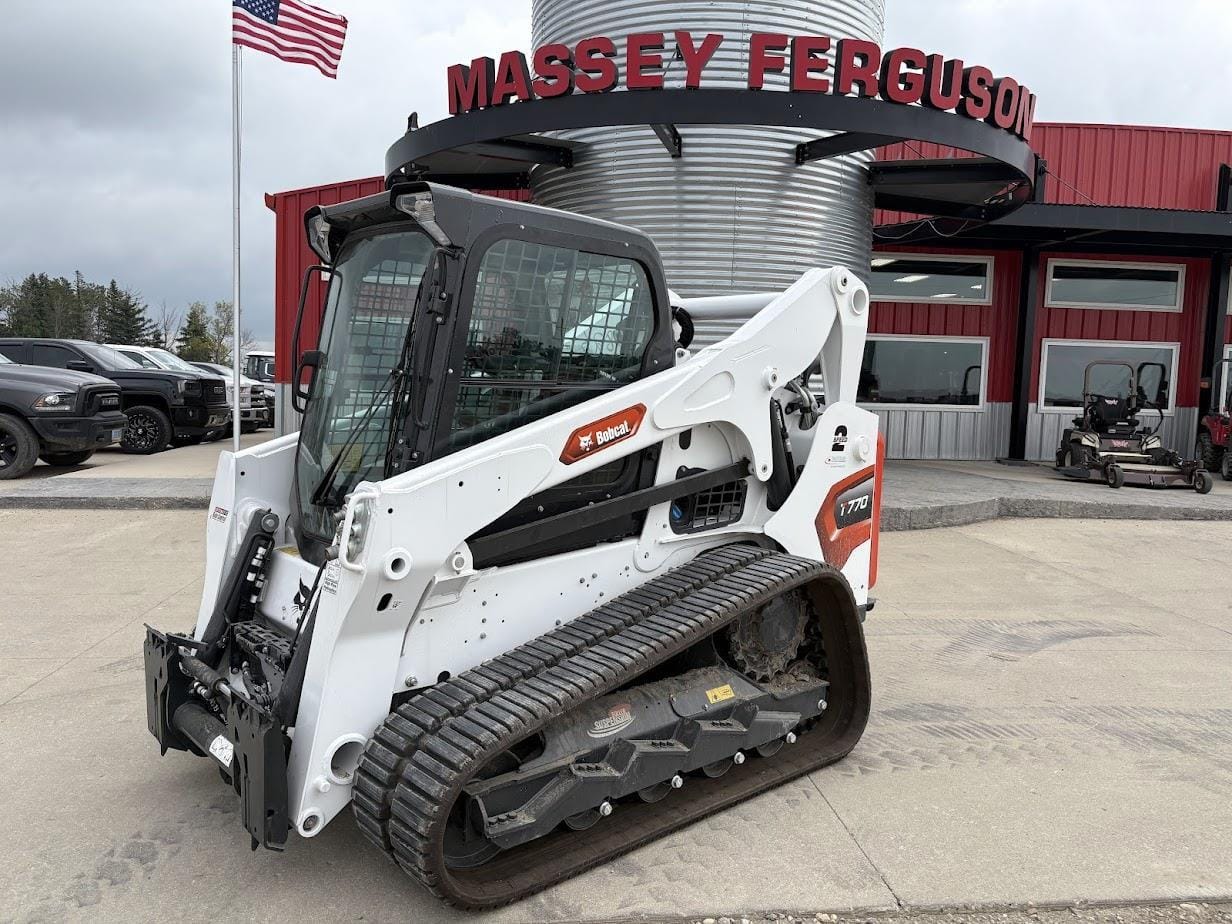 2025 Bobcat T770 Equipment Image0