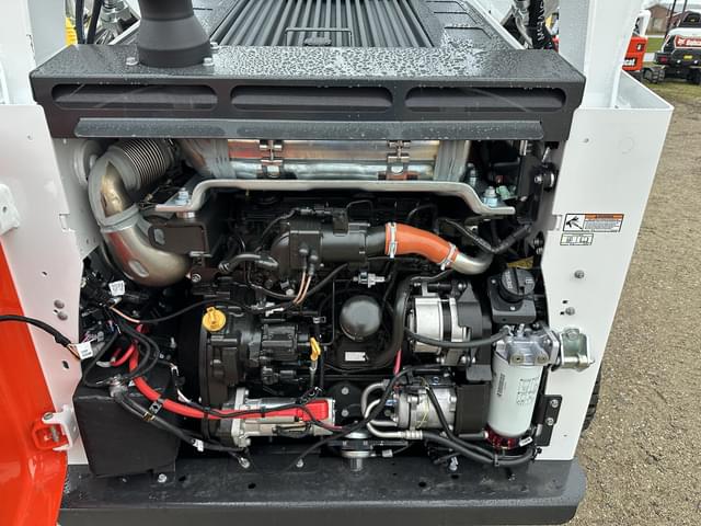Image of Bobcat T770 equipment image 4