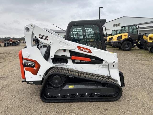 Image of Bobcat T770 equipment image 1