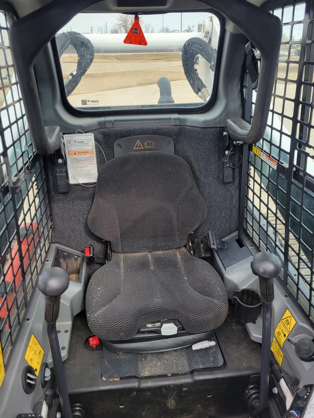 Image of Bobcat T770 equipment image 4