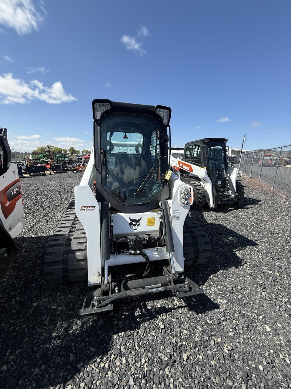 2025 Bobcat T770 Equipment Image0