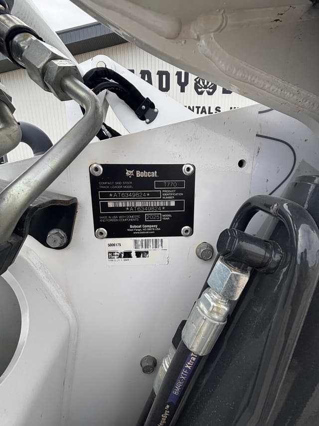 Image of Bobcat T770 equipment image 1