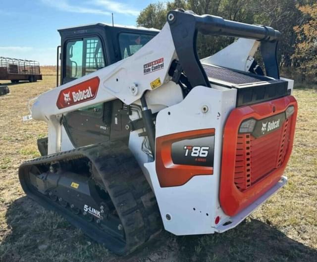 Image of Bobcat T86 equipment image 4