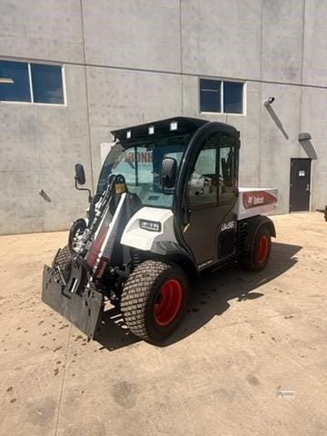 2025 Bobcat UW56 Equipment Image0