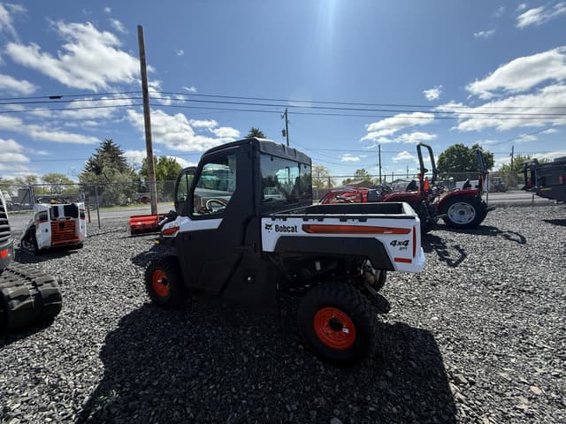 Image of Bobcat UV34 equipment image 4