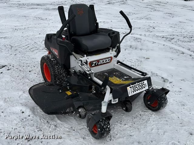 Image of Bobcat ZT2000 equipment image 2