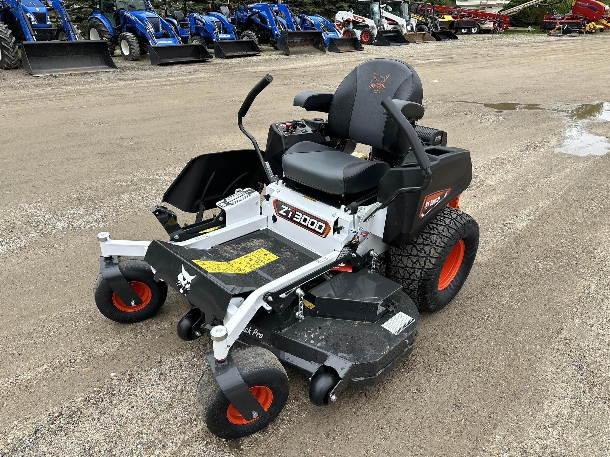 2025 Bobcat ZT3000 Equipment Image0
