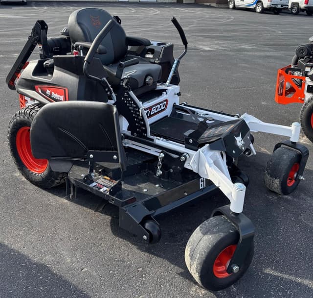 Image of Bobcat ZT6000 equipment image 4