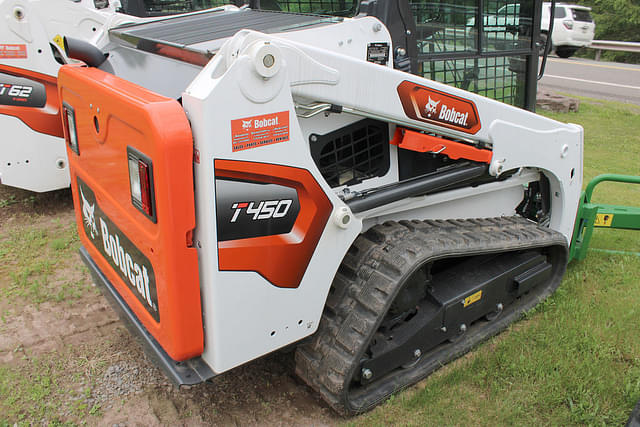 Image of Bobcat T450 equipment image 3