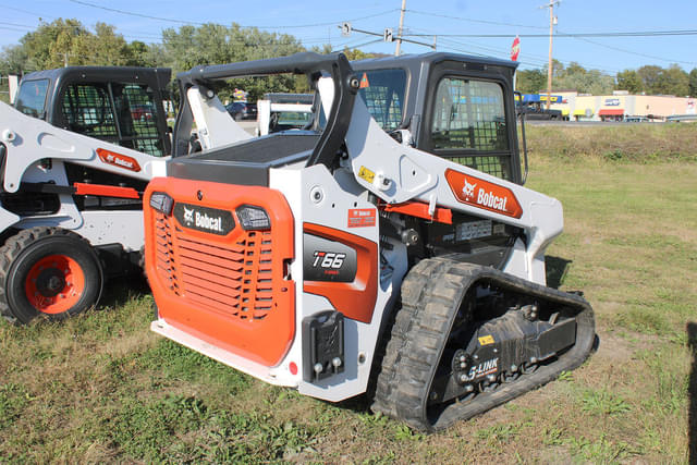Image of Bobcat T66 equipment image 4