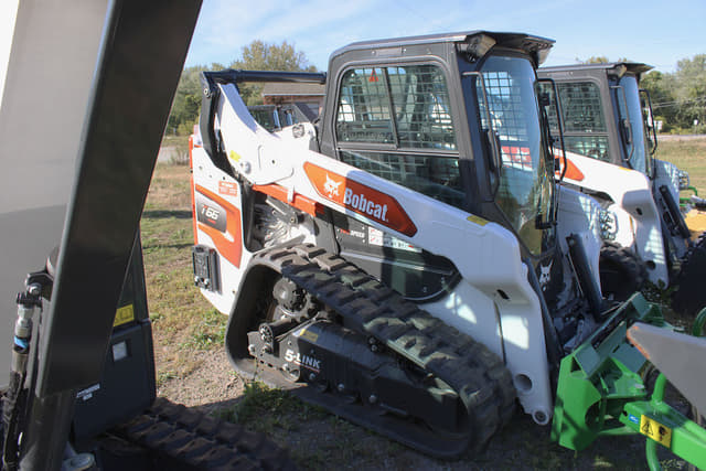Image of Bobcat T66 equipment image 2