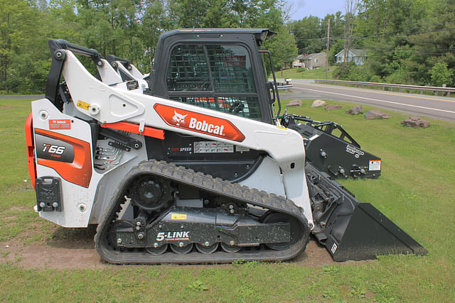 Image of Bobcat T66 equipment image 2