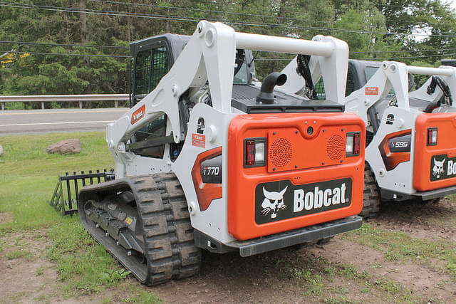 Image of Bobcat T770 equipment image 2
