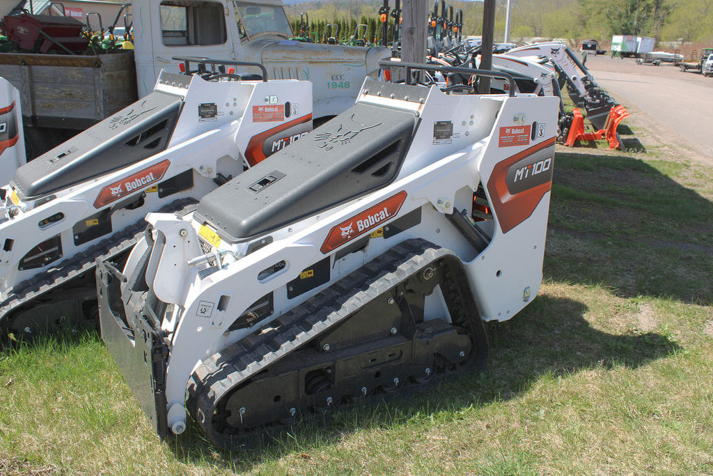 2025 Bobcat MT100 Equipment Image0