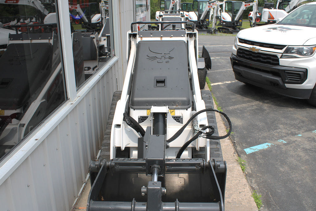 2025 Bobcat MT100 Equipment Image0