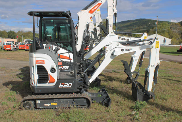 Image of Bobcat E20 equipment image 3